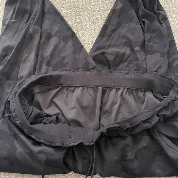 Lululemon STRETCH HIGH-RISE JOGGER *FULL LENGTH Deep Camo Multi Black Size 14 - Picture 3 of 4